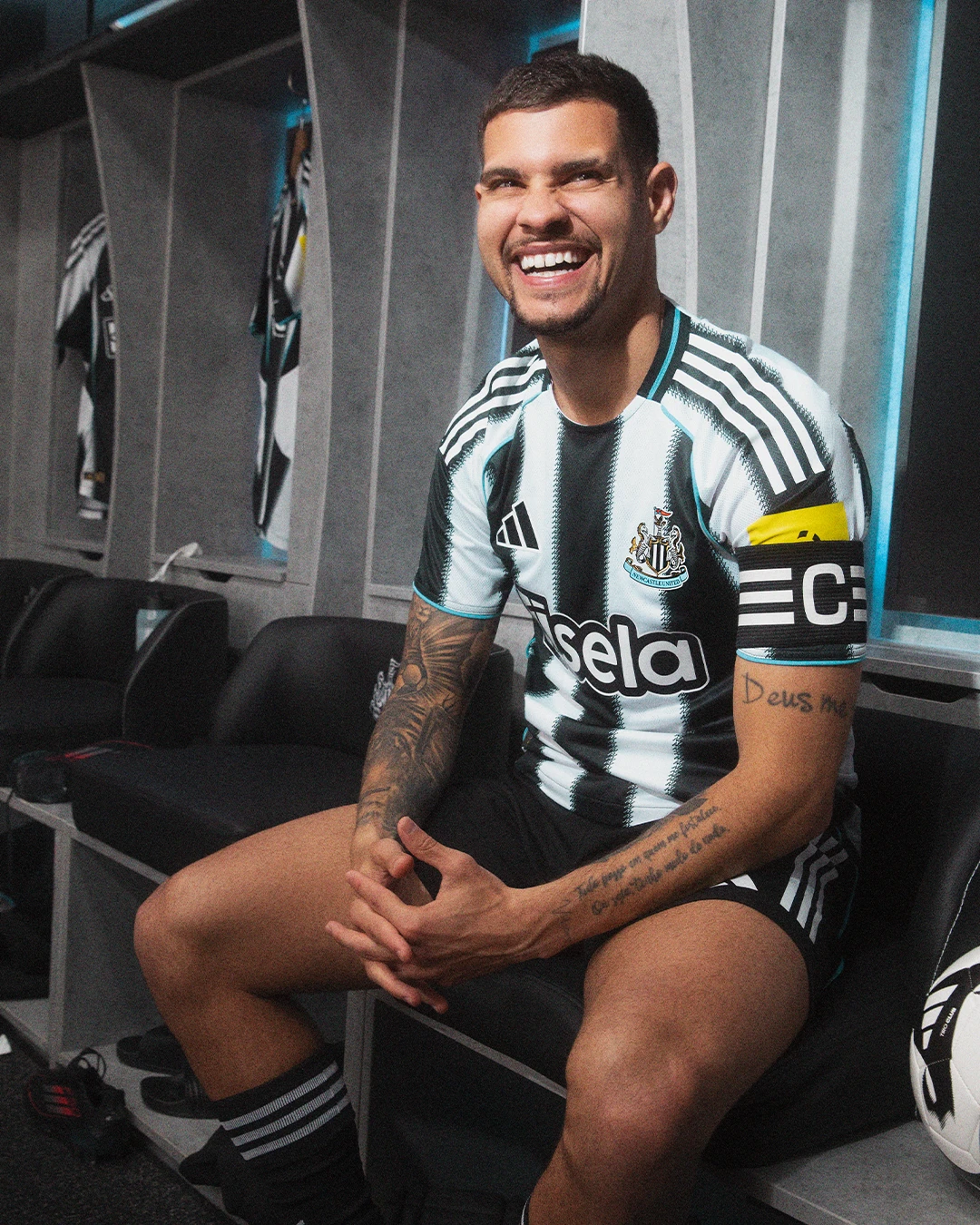 NUFC FW25 HOME PLAYER GIMARAES 4x5 Image