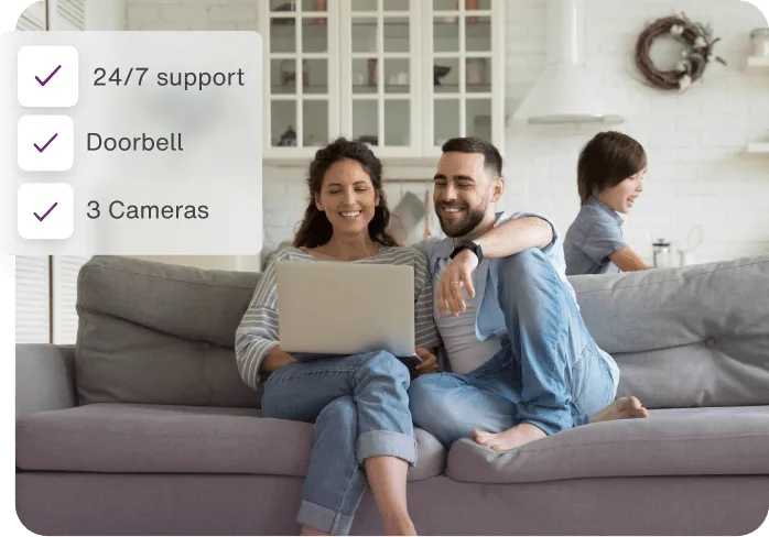 A man and a woman sitting on a couch, looking at a laptop together. Overlaid is a checklist with text “24/7 support, camera, detect smoke”, signifying the SmartHome Security quiz.