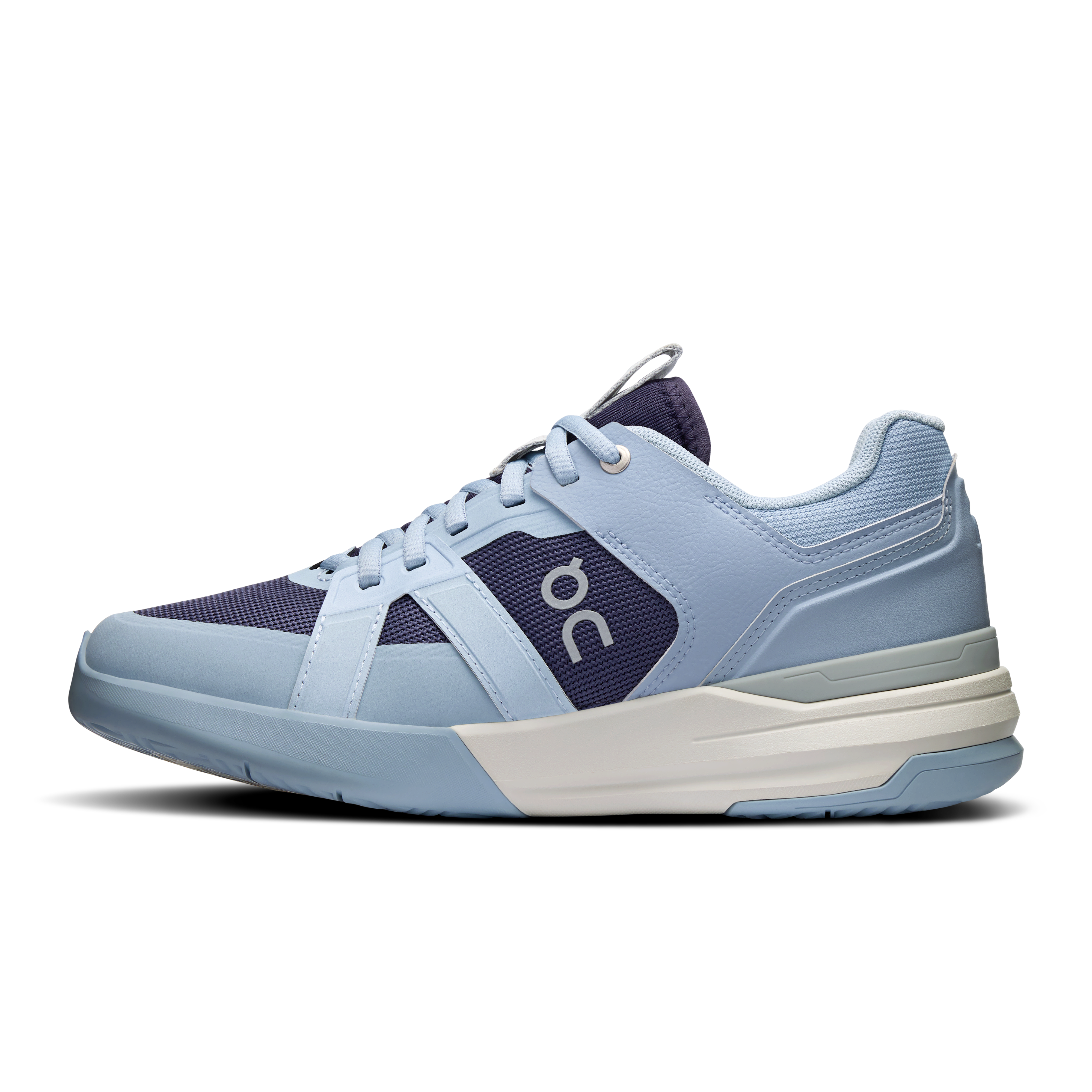 On THE ROGER Clubhouse Pro Chambray & Midnight Women Tennis Shoes