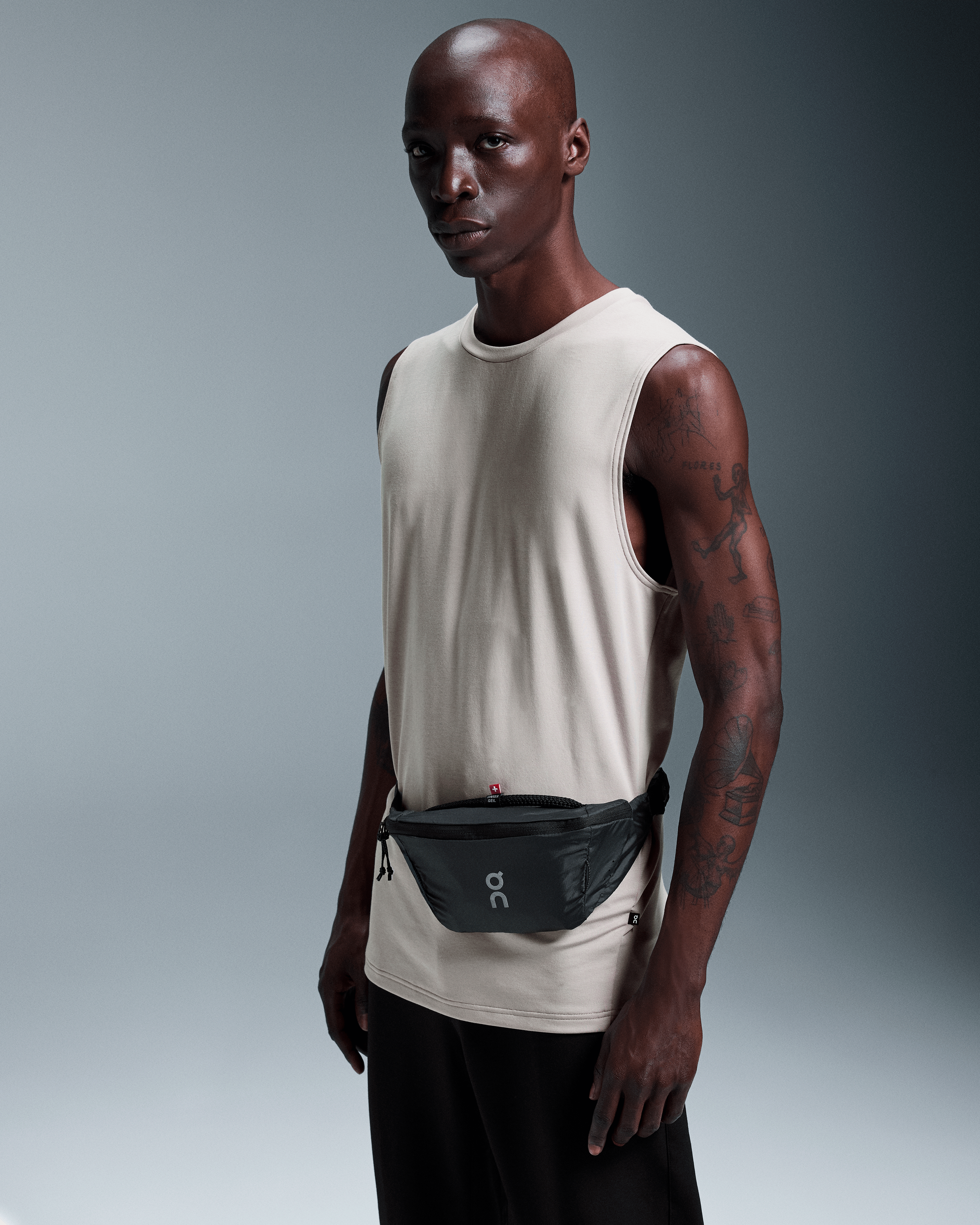 On Waist Pack 2L Lite Magnet Unisex Bags